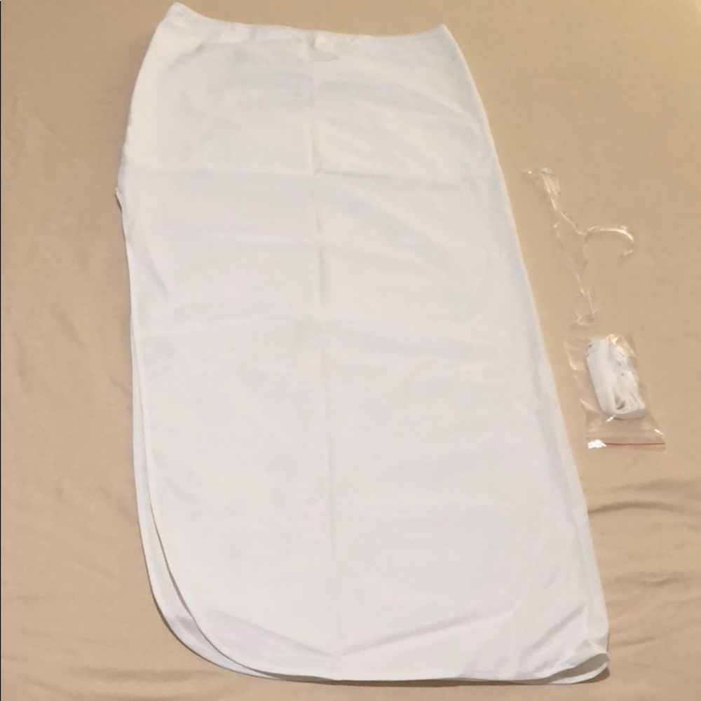 NWOT Davids bridal wedding dress slip control top